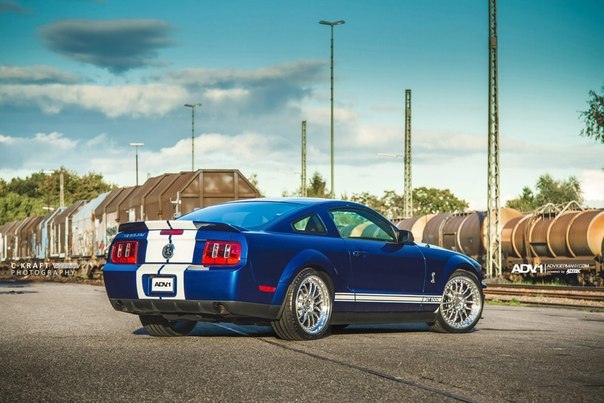 Ford Mustang GT500 - 4