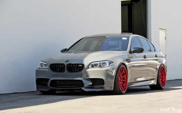 BMW F10 M5 - 2