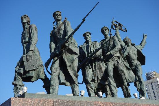 Монумент героическим защитникам Ленинграда на площади Победы.===============================Его ... - 7