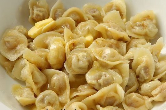 ЛУЧШЕЕ ТЕСТО ДЛЯ ПЕЛЬМЕНЕЙ.(Быстро, просто и вкусно)Ни одни магазинные пельмени не сравнятся с ...