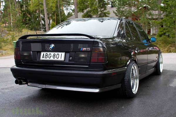 BMW M5 E34       BMW M ,   1992      ... - 2