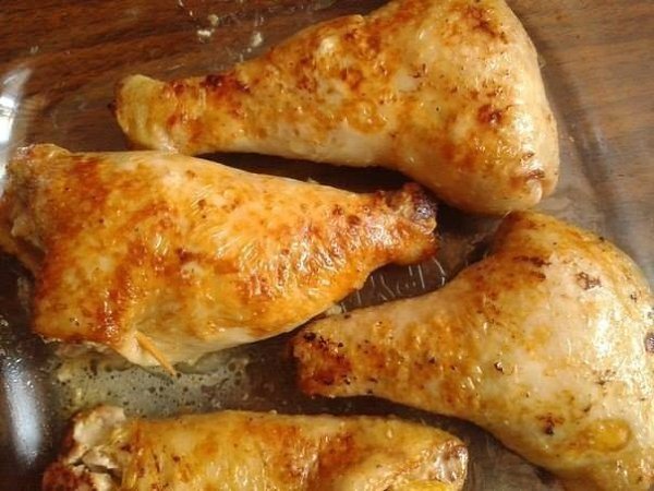 Фаршированные куриные окорочка.Нам потребуется :4 средних окорочкакусочек свининки грамм 150чеснок 2 ... - 7