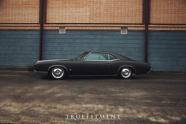 Buick Riviera - 8