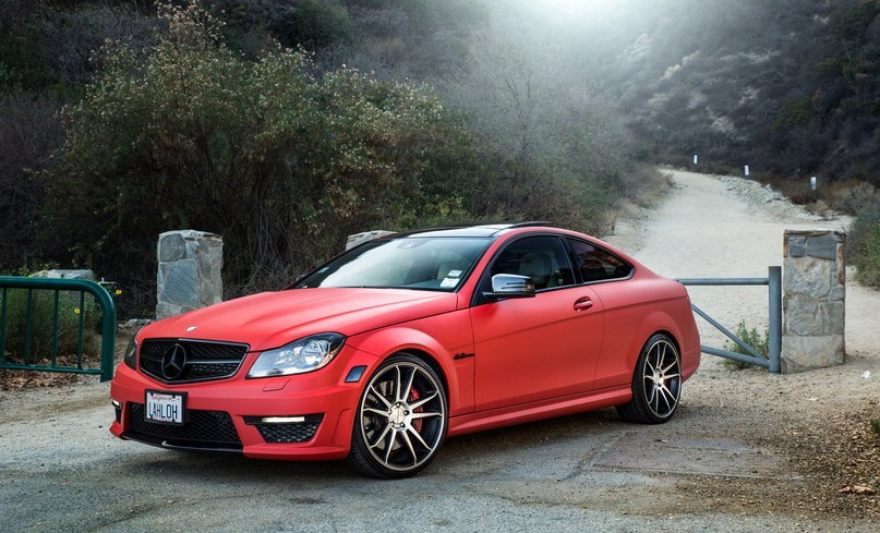 Mercedes-Benz C63 AMG