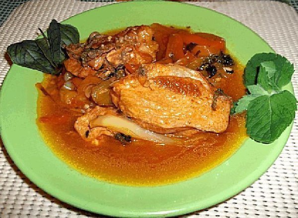 Обалденное рагу из курицы.Для приготовления куриного рагу мы использовали следующие продукты:- ... - 3