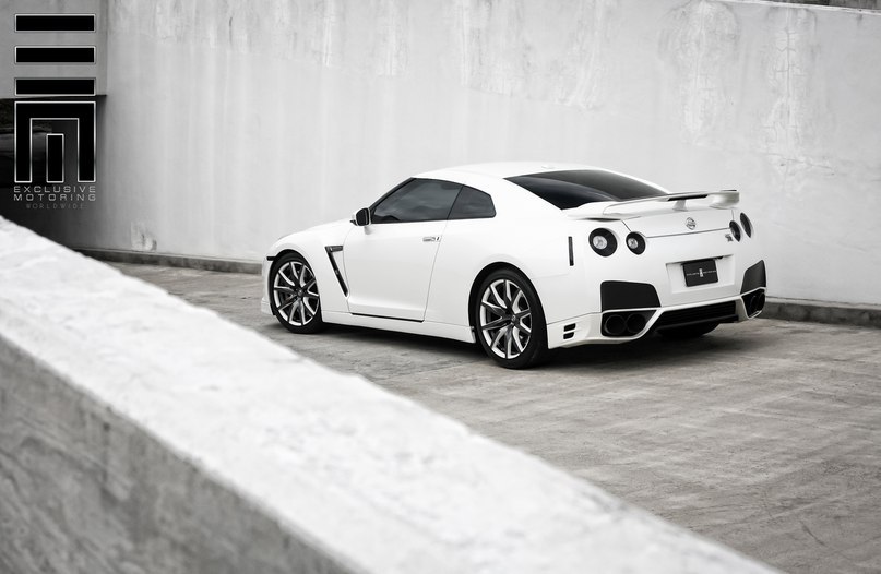 Nissan GT-R. - 7