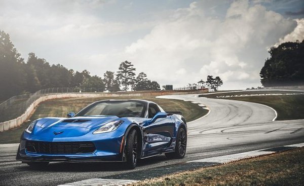 Chevrolet Corvette Z06 - 3