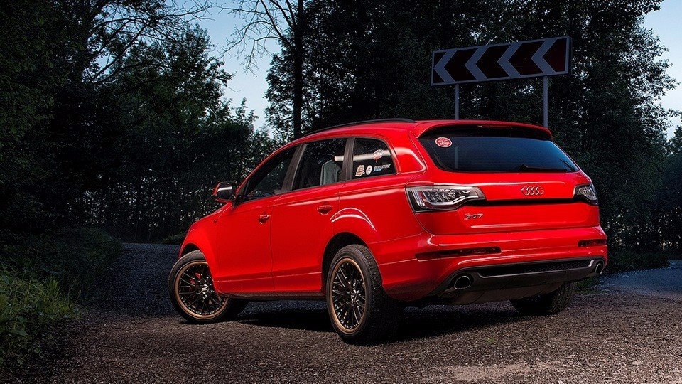 Audi Q7 Exclusive Rosso Corsa