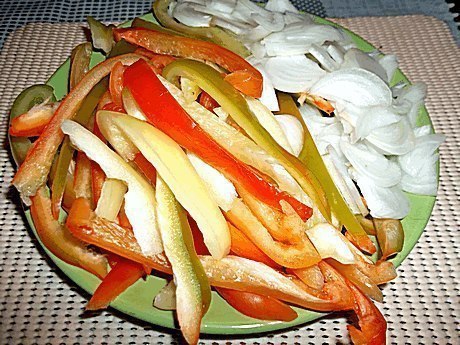 Обалденное рагу из курицы.Для приготовления куриного рагу мы использовали следующие продукты:- ... - 2