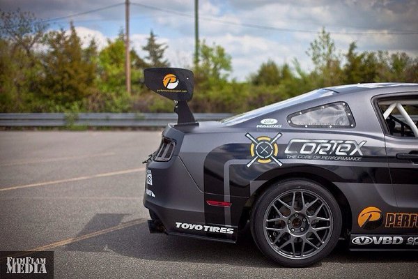 Ford Mustang - 7