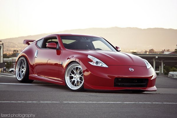 Nissan 370Z.