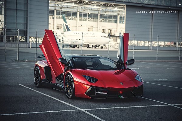 Lamborghini Aventador LP700-4 - 9