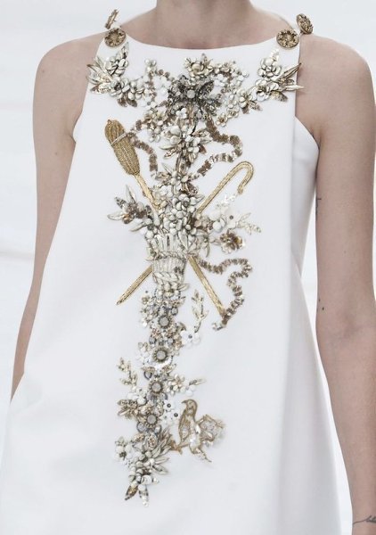 Chanel Haute Couture - 4