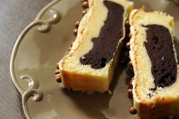 Кекс с йогуртом и какао.Ингредиенты:170 гр муки0,5 ч. ложки соды0,5 ч. ложки соли125 гр сливочного ...