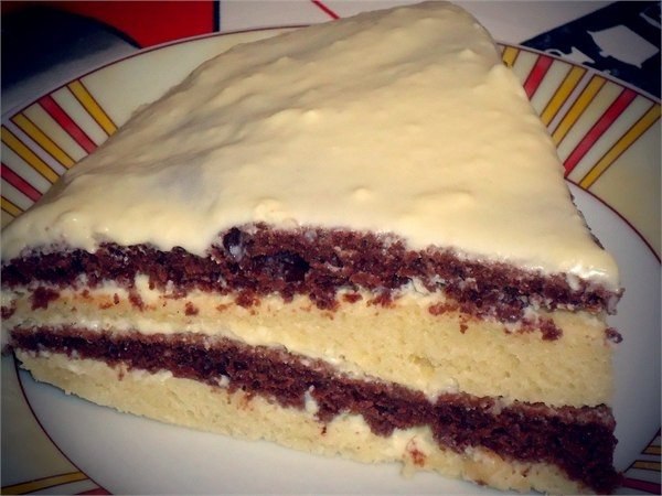 ЛЕГКИЙ И ВКУСНЫЙ ТОРТИК НА КЕФИРЕ.Автор: Ольга ПетерсИнгредиенты:Тесто:3 яйца,1 стакан кефира,1 ...