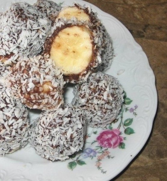 Самый быстрый и вкусный десерт.Бананы в шоколадеИнгредиенты:?2 банана?50г шоколада. Молочный шоколад ...