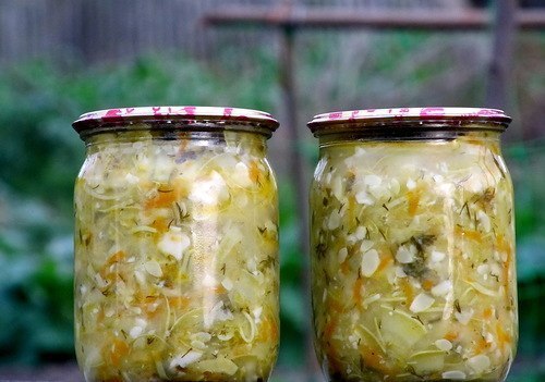 Кабачки закусочные. Нам потребуется: 5 килограмм кабачков 300 грамм моркови 2 стакана растительного ...