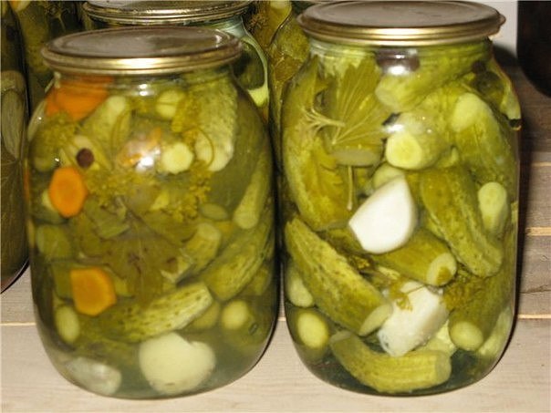 Огурчики вкуснейшие (с лимонной кислотой).Эти огурчики я закрываю уже много лет и они нам всем очень ...