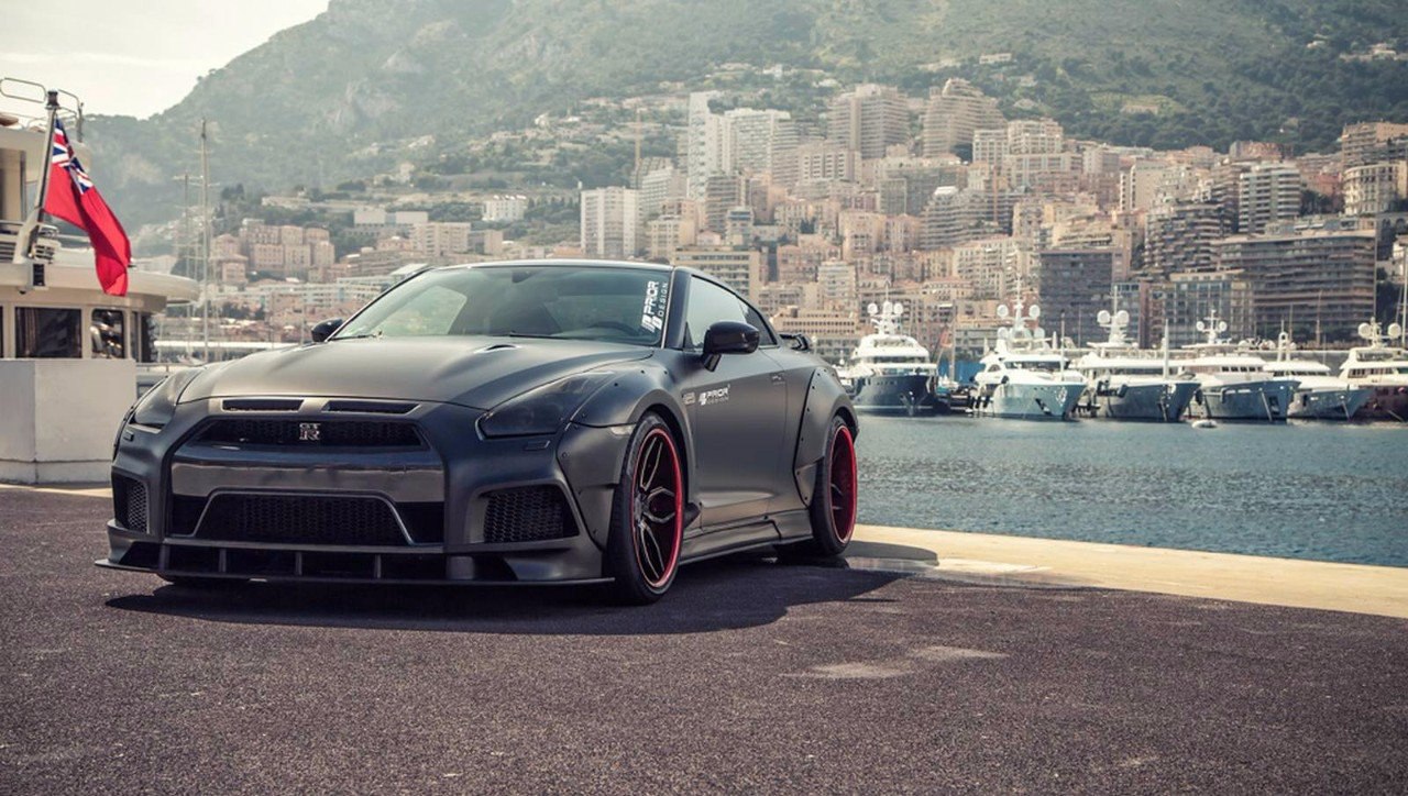 Nissan GT-R