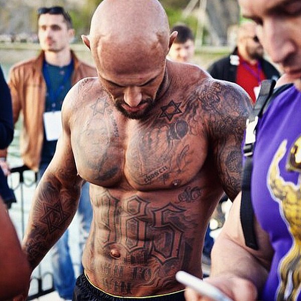 �-���������