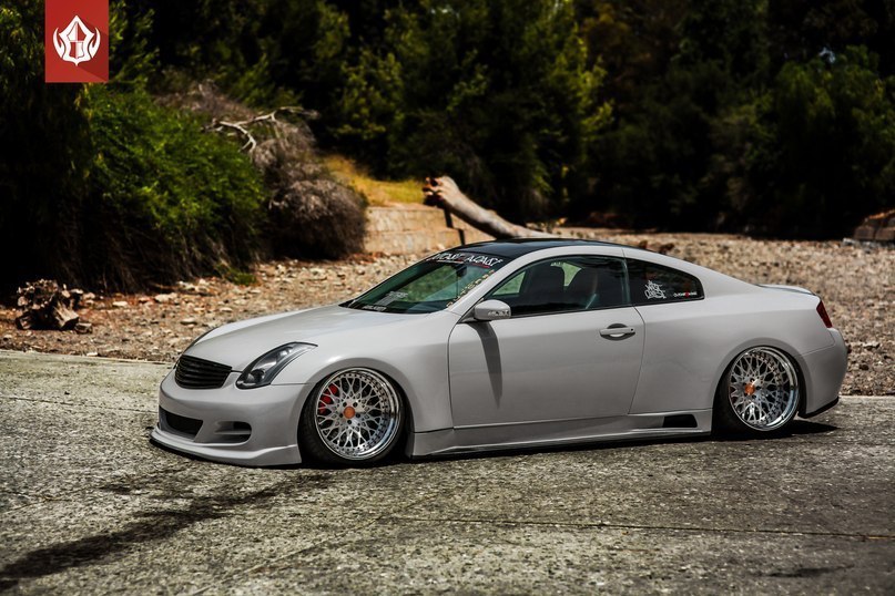 Infiniti G Coupe.