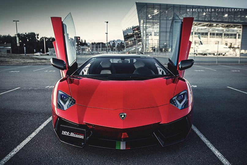 Lamborghini Aventador LP700-4 - 5