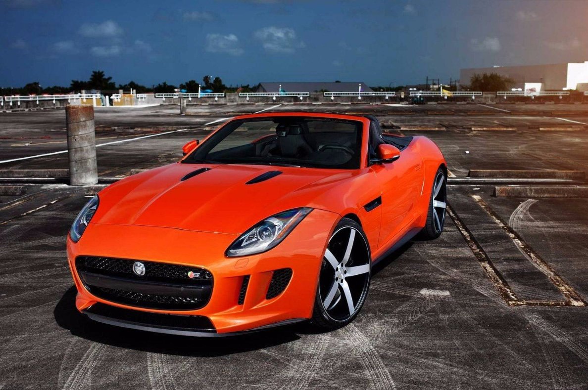 Jaguar F-Type V8 S on Vossen Wheels