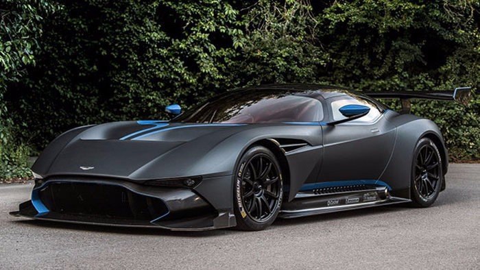 Aston Martin Vulcan,  2,3  