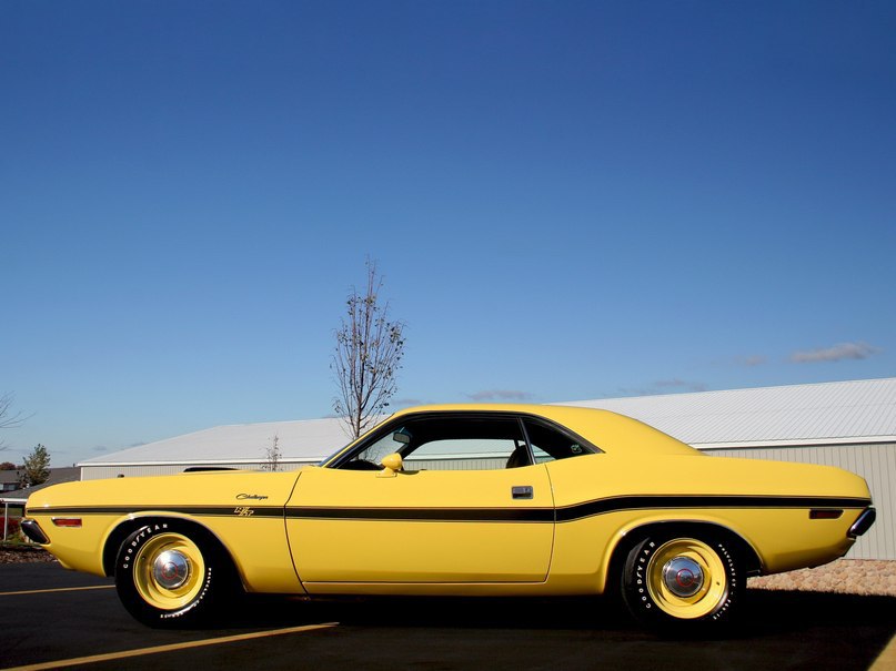 1970 Dodge Challenger R/T - 3