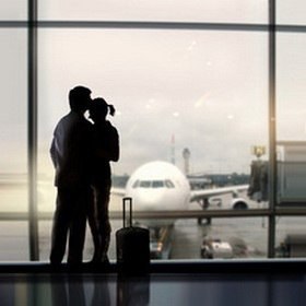 Счастье - это когда ты смотришь любимому мужчине в глаза, после разлуки в пол года и у тебя на глаза ...