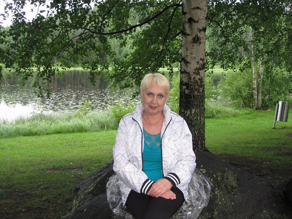 : nina, 68 ,      