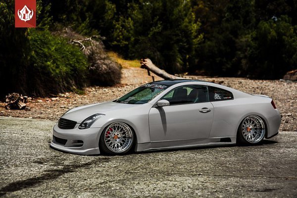 Infiniti G Coupe.