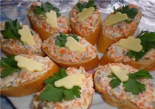 Очень вкусная подборка бутербродов.1. Закусочные бутерброды с печенью трескиИнгредиенты:· печень ... - 5
