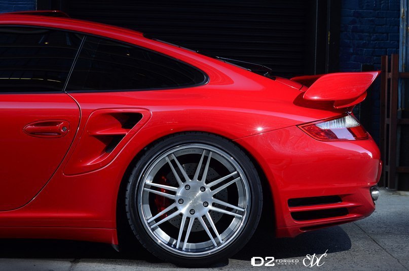 Porsche 911 Turbo. - 3