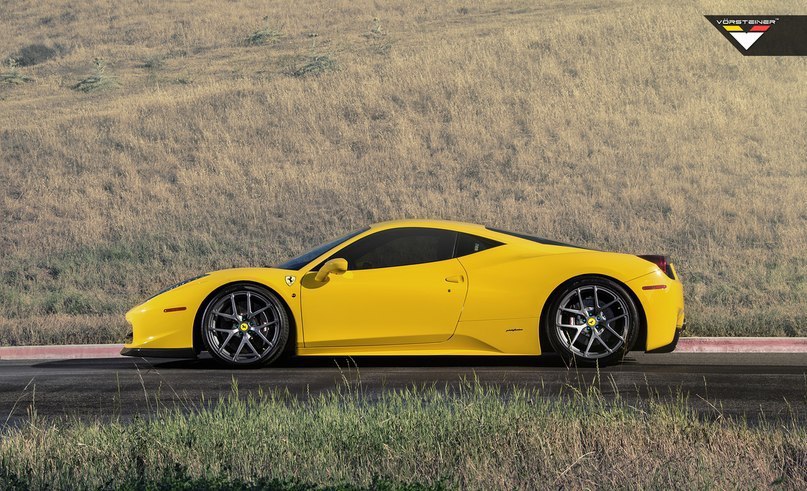 Ferrari 458 Italia - 5