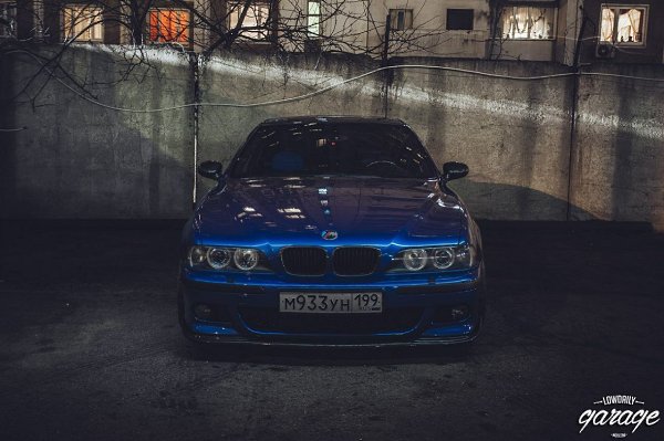 BMW 5 Series E39 - 2