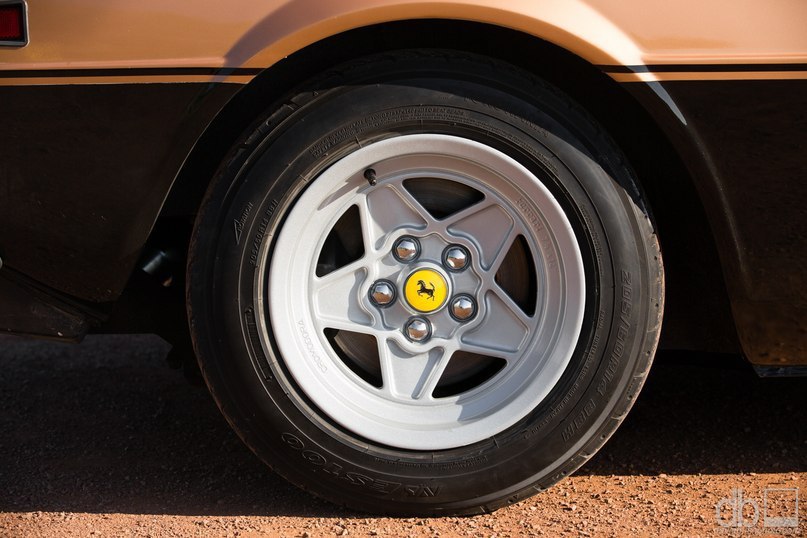 Ferrari 308 GT4 1975. - 4