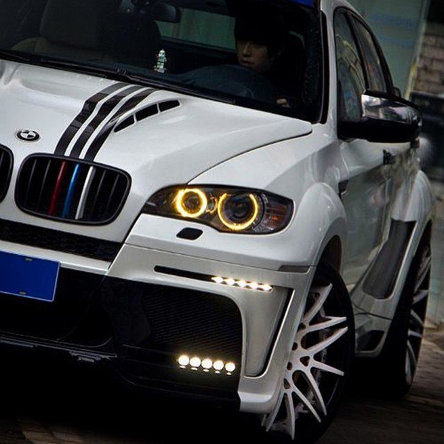  | BMW - 9  2015  12:15
