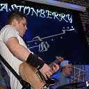  , , 49  -  15  2015   TABASCO BAND  Glastonberry