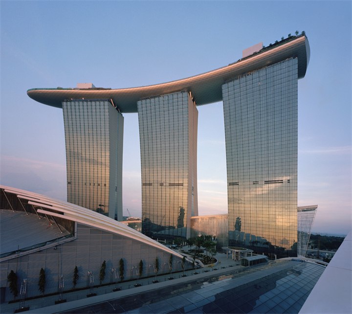 Marina Bay Sands -   .
