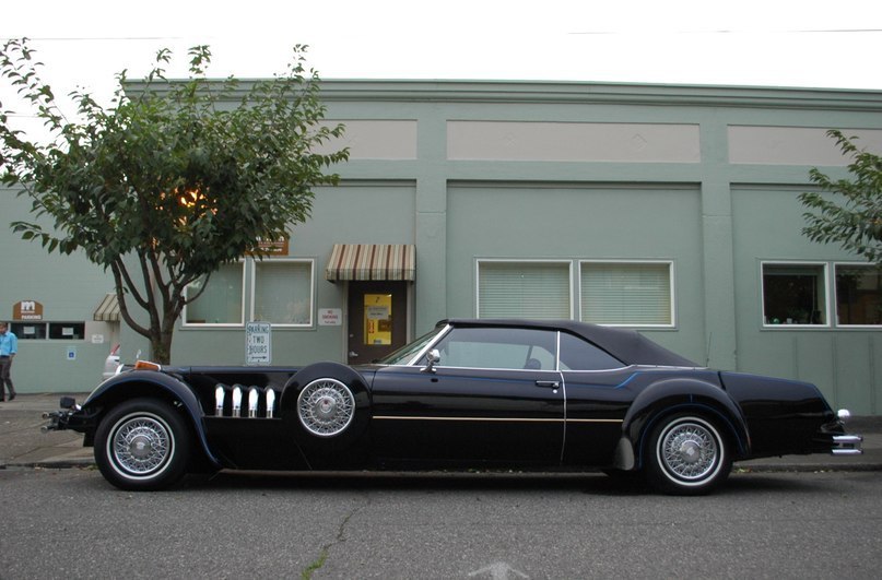 Buick Centurion 
