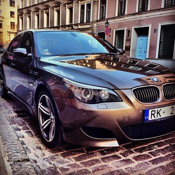 BMW M5 E60