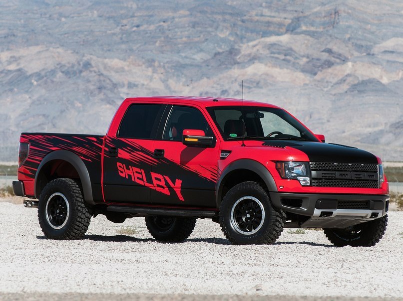 Ford F-150 SVT Raptor.