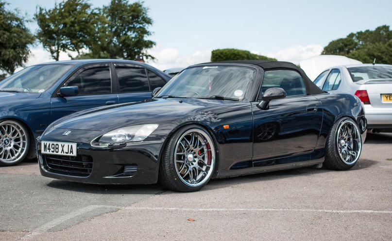 Honda S2000.