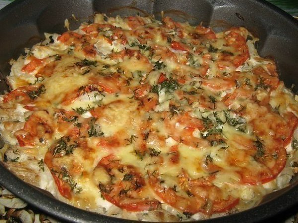 Рыба запечённая с помидорами и сыром.Рецепт из разряда:быстро и вкусно!Ингредиенты:филе не жирной ...