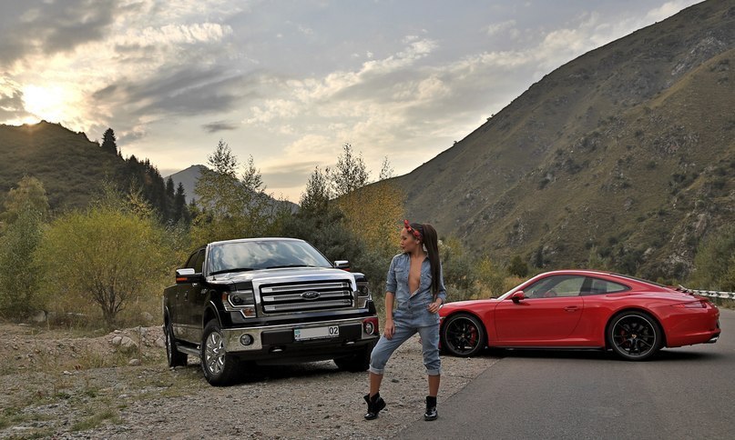 Porsche 911 & Ford F150. - 7