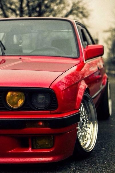   BMW 3 (E30) - 6