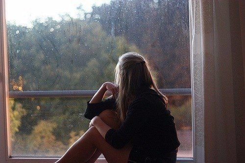 Я сегодня проснулась в пять, Мне ночами теперь плохо спится. Так боялась тебя потерять, А смогла ...