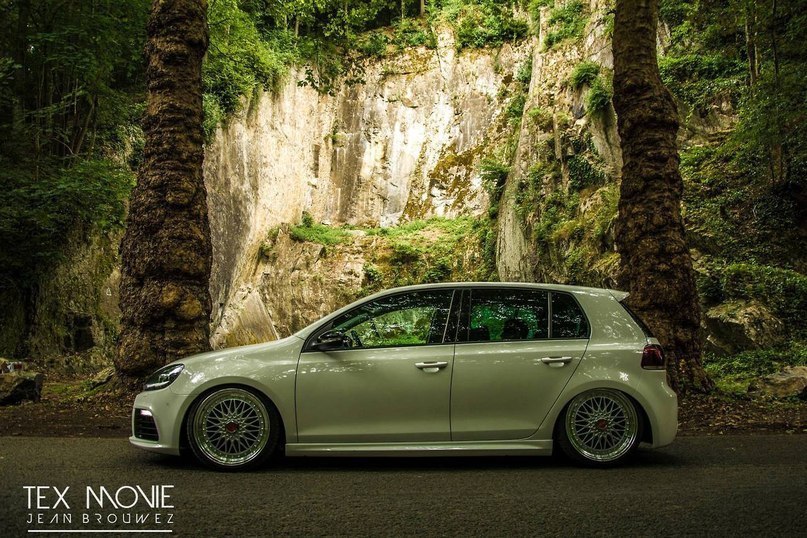 Volkswagen Golf R. - 2