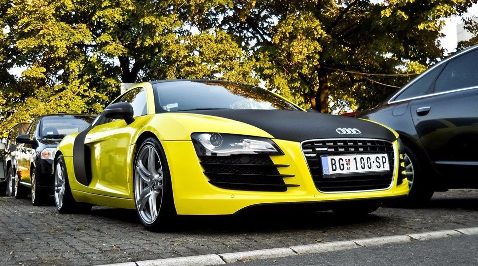 Audi R8